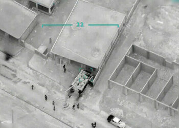 Amerikan deniz piyadeleri tanklarından kurtulmak istiyor