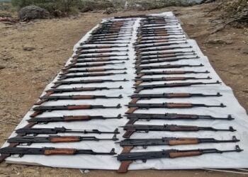 Pençe-Kaplan Operasyonu’nda PKK’ya ait silah ve patlayıcı ele geçirildi