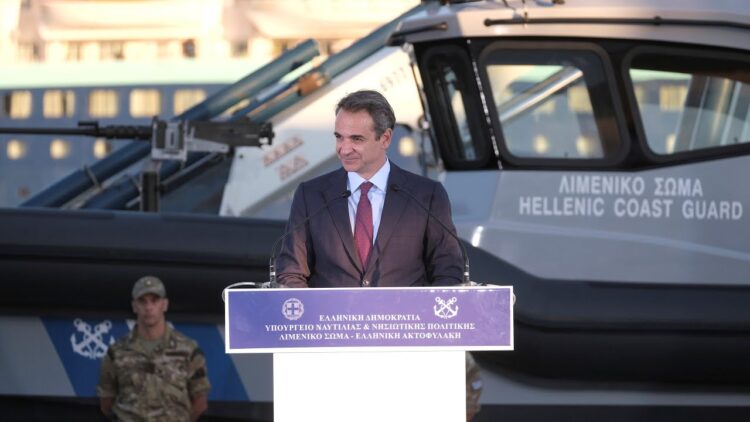 Yunanistan Başbakanının katıldığı törenle sahil güvenlik botu hizmete alındı