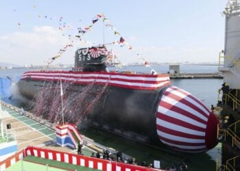 Japon Donanmasının yeni denizaltısı suya indirildi