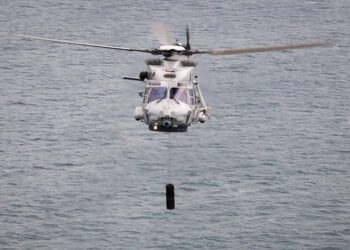 Leonardo geliştirilmiş ULISSES denizaltı savunma harbi sistemini test etti