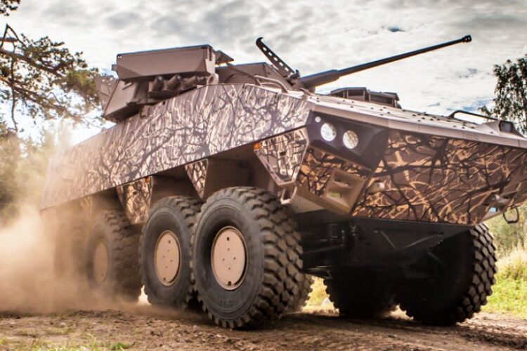 Patria AMV 8×8 Japonya yoluna çıktı
