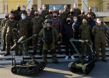 Polonya ordusuna RPP bomba imha robotu teslimatı
