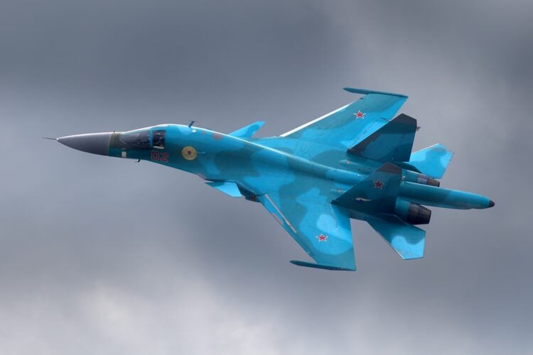 Rus Hava Kuvvetleri, Su-34 savaş uçaklarının son partisini teslim aldı