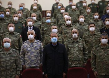 Bakan Akar ve TSK komuta kademesi Azerbaycan’daki Mehmetçiklerimizi ziyaret etti