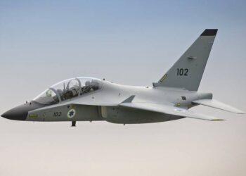 İtalyan Hava Kuvvetleri ilk iki M-345 HET eğitim uçağını teslim aldı