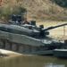 Altay tankı FNSS Samur ile geçiş faaliyeti icra etti