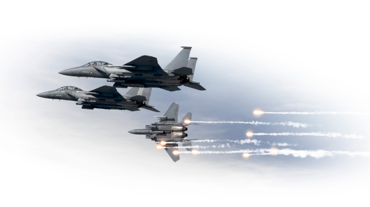 Boeing, F-15 savaş uçaklarının öz savunma kabiliyetlerini artırıyor