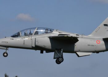 İtalyan Hava Kuvvetleri ilk iki M-345 HET eğitim uçağını teslim aldı