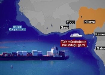 Türk mürettebatlı Mozart konteyner gemisi korsan saldırısına uğradı