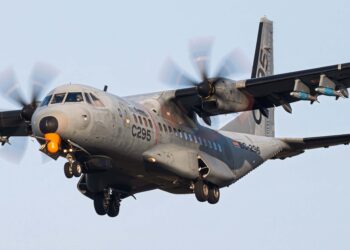 Airbus C295’in silahlı versiyonu ROKETSAN’ın TEBER-82 bombası ile uçtu
