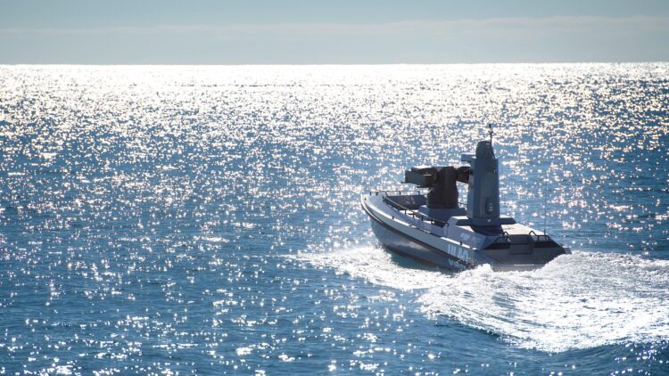 Türkiye’nin ilk Silahlı İnsansız Deniz Aracı “ULAQ” Mavi Vatan ile buluştu