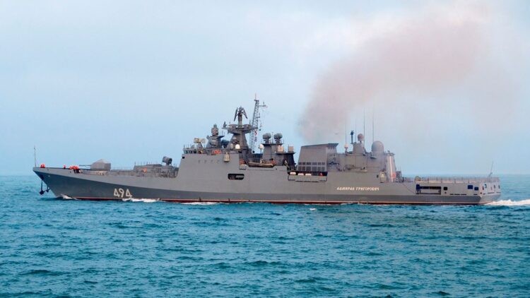 İlk kez Rus savaş gemisi Port Sudan’ı ikmal için ziyaret etti