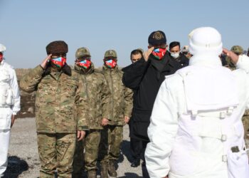 Bakan Akar ve Hasanov Kış-2021 Tatbikatı’nı izledi