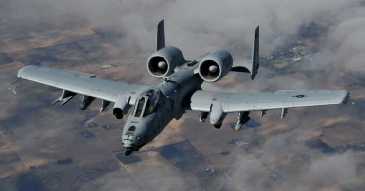 ABD AIM-120 AMRAAM için yeni bir savaş uçağı geliştiriyor