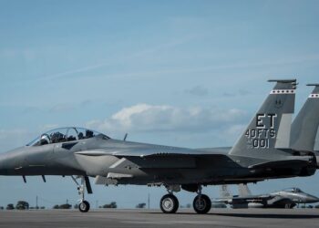 ABD Hava Kuvvetleri’nin ilk F-15EX savaş uçağı Eglin Hava Üssü’ne iniş yaptı