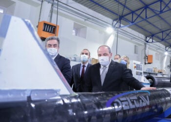 Bakan Varank DeltaV roket tesislerinde incelemelerde bulundu