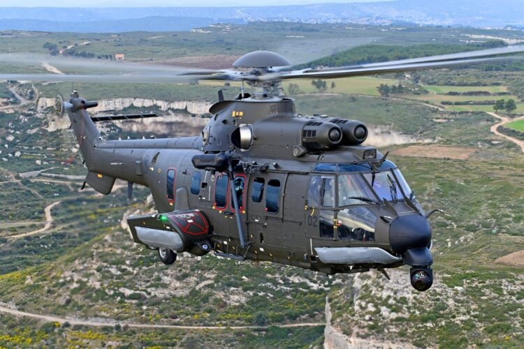 Singapur Hava Kuvvetleri ilk H225M helikopterini teslim aldı