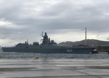 Rus Donanmasından “ulusal kurtuluş” gününde Yunanistan’a liman ziyareti