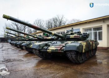 Ukrayna, ASELSAN telsizleriyle modernize edilen T-64 ve T-72 tanklarını teslim aldı