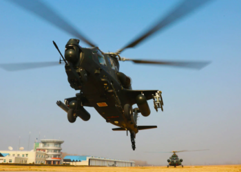 Çin ordusunun Z-10 taarruz helikopteri düştü