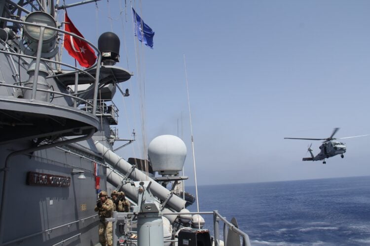 Deniz Muhafızı Harekâtı Odak Harekâtı (FOCOPS) başarıyla devam ediyor