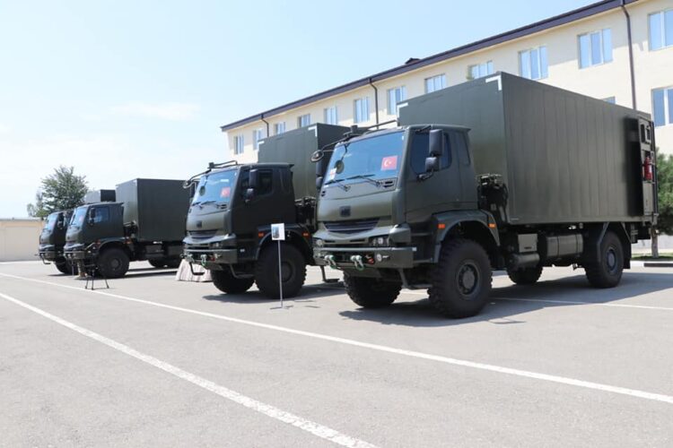 Türkiye, Gürcistan Ordusuna 4 adet teknik servis aracı hibe etti