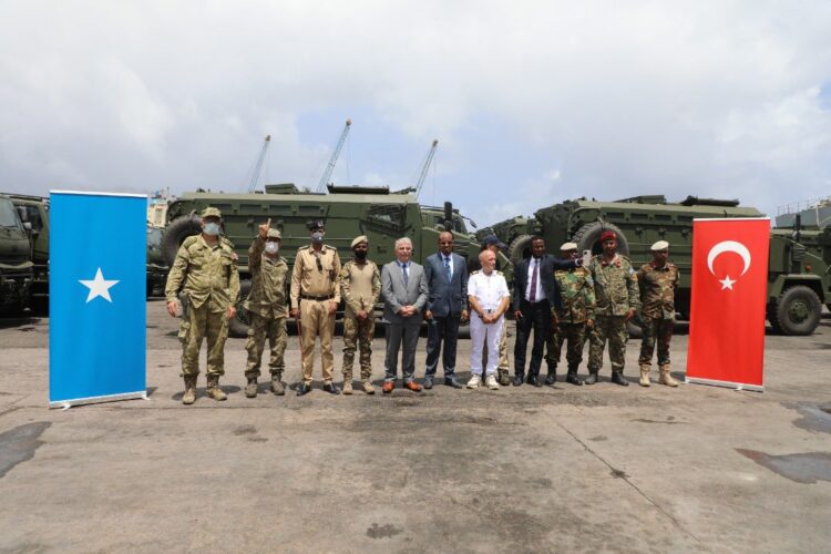 Türkiye’den Somali Ordusuna 8 Kirpi I ile 14 AKTAN araç hibesi