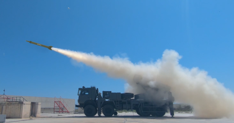 Roketsan’dan ihracat için TRLG-230 füzesi seri üretimi