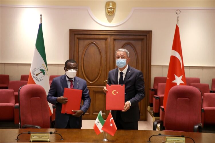 Türkiye ile Ekvator Ginesi Savunma İş Birliği Anlaşması imzaladı