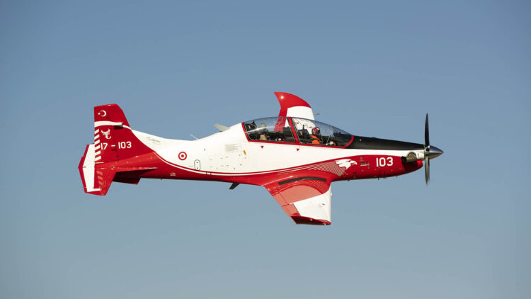 Yerli eğitim uçağı HÜRKUŞ ihraç edildi; 6 ay sonra teslim edilecek!