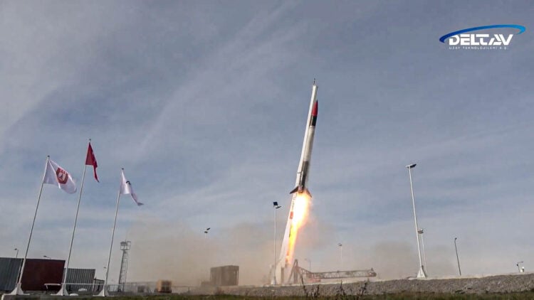 Hipersonik sınırı aşan hızlara ulaşabilen DeltaV Sonda Roket Sistemi