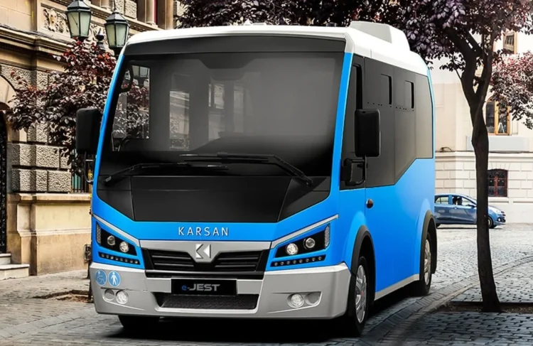ASELSAN ile KARSAN arasında elektrikli minibüs sözleşmesi imzalandı