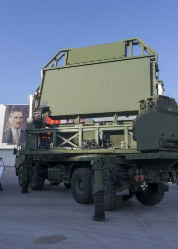 ASELSAN Erken İhbar Radar Sistemi (EİRS) göz önüne çıktı