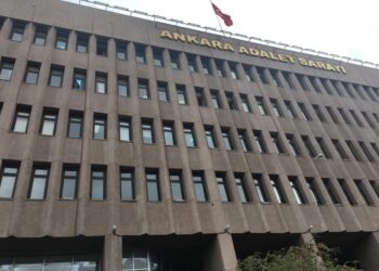 Türk Deniz Kuvvetleri’ne dair gizli bilgileri sızdıran 4 kişi gözaltına alındı