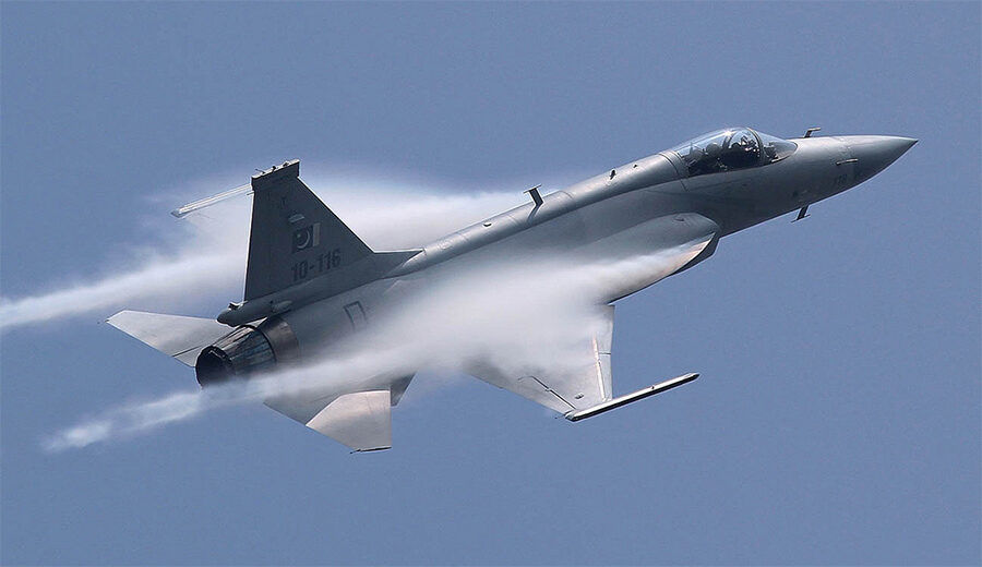 İran, Pakistan yapımı JF-17 Thunder satın almayı düşünüyor