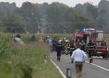 İtalyan Hava Kuvvetleri’nin akrobasi uçağı düştü