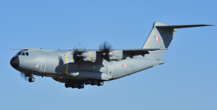Fransa’ya A400M nakliye uçağı teslimatı