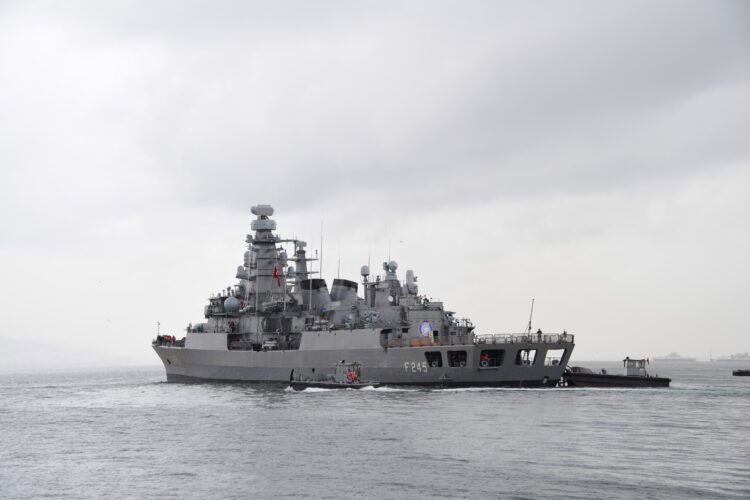 Modernize edilen TCG ORUÇREİS milli sistemler ile ilk seyre çıktı!