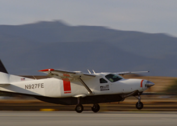 Cessna 208 Caravan uçağından pilotsuz uçuş