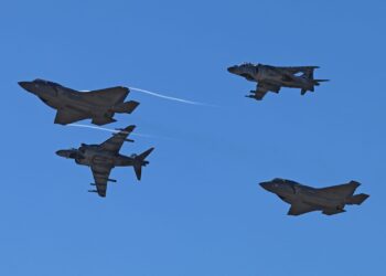 F-4 ve F-35 savaş uçakları ilk kez bir araya geliyor