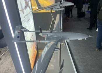 AKINCI TİHA ve TB2 S/İHA maketi Mısır bayrağı ile sergileniyor