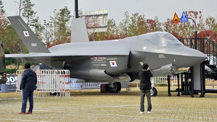 Güney Kore, F-35 savaş uçağının onarım maliyetinin altından kalkamadı