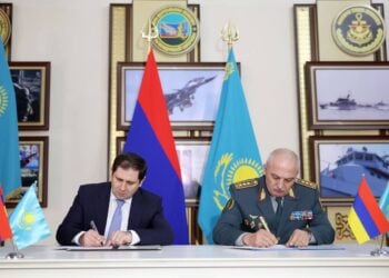 Ermenistan ve Kazakistan’dan savunma alanında iş birliği