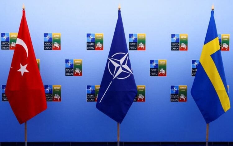 İsveç’in NATO üyeliği TBMM’de kabul edildi