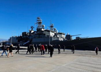 Yunan fırkateyni İHA’lara karşı güçlendiriliyor