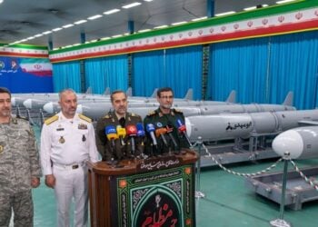 İran’ın yeni seyir füzesi envantere girdi