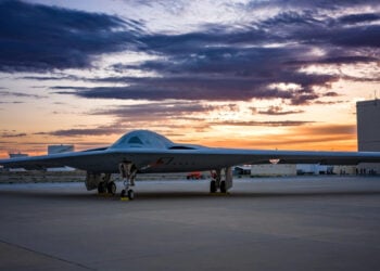 B-21 bombardıman uçağı için üretim sözleşmesi