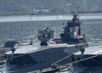 Malezya Kraliyet Deniz Kuvvetleri’nin tercihi CANiK M2 QCB!