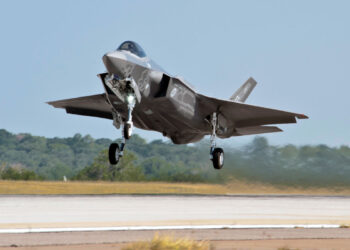 Türkiye’ye F-16 Yunanistan’a F-35 onayı